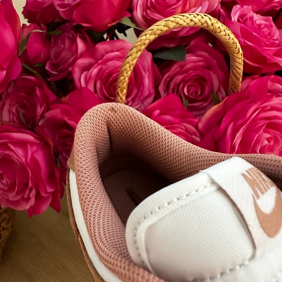 Nike Womans dunk low white rose whisper nude - Picture 9 of 16
